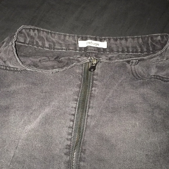 Black ripped denim skirt 🥰 or a flat 20 cash a - Picture 5 of 6